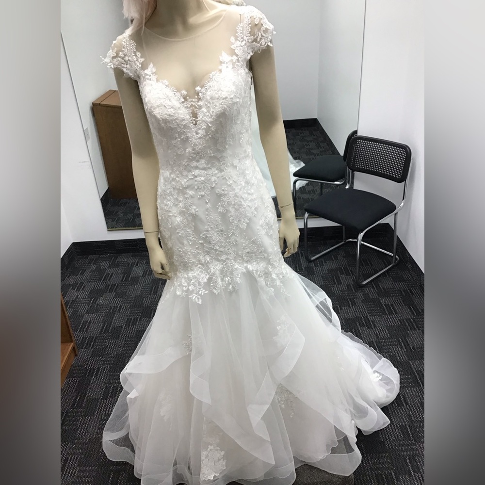 Bonny Bridal wedding gown #905 Ivory NWT